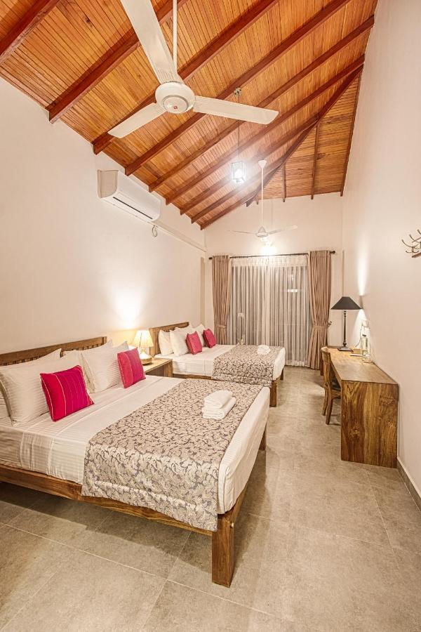 Gracian Villa Канді Екстер'єр фото