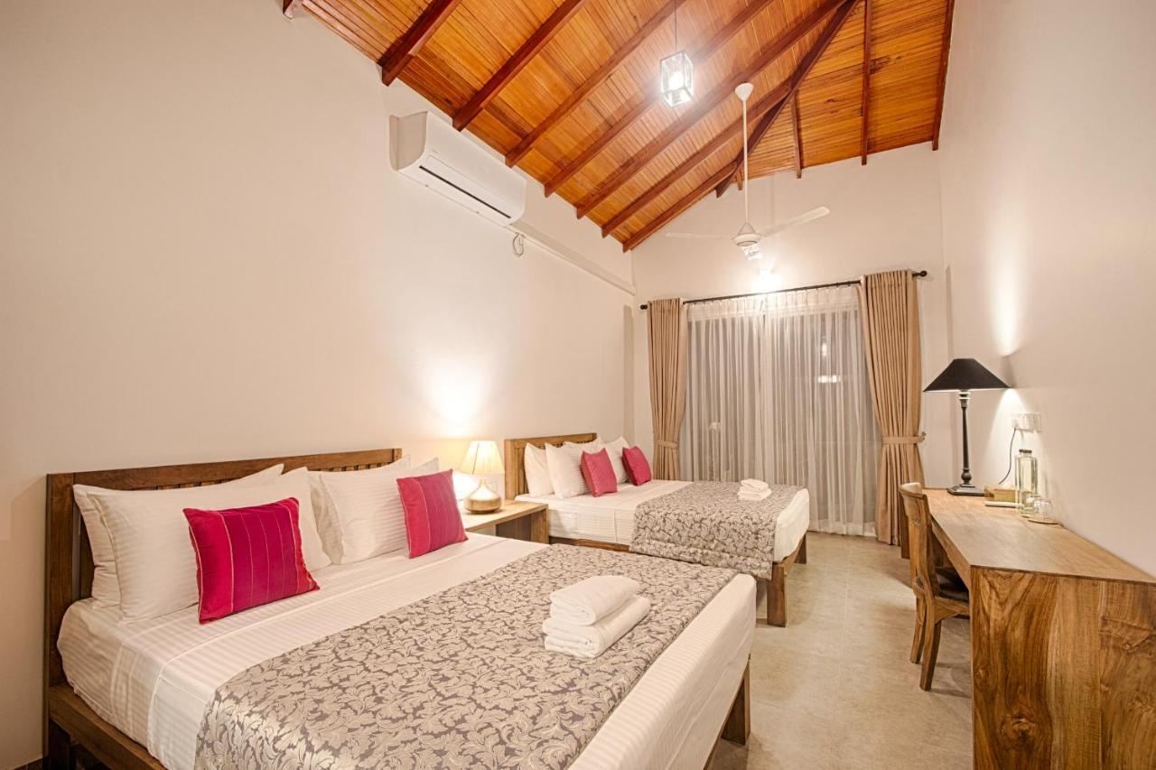Gracian Villa Канді Екстер'єр фото
